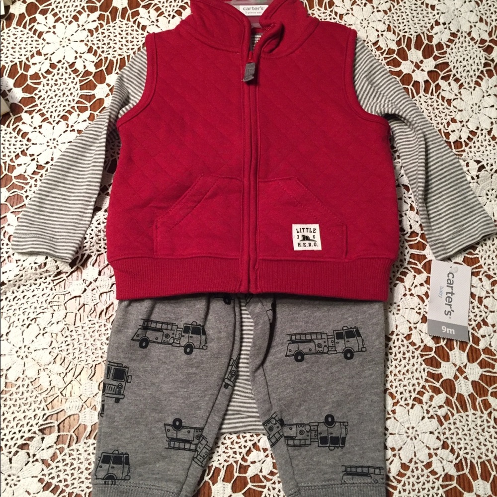 Carter’s Firetruck Outfit Size 9mo NWT